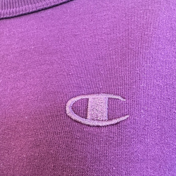 Champion sweatshirt. Size small. - Picture 2 of 6